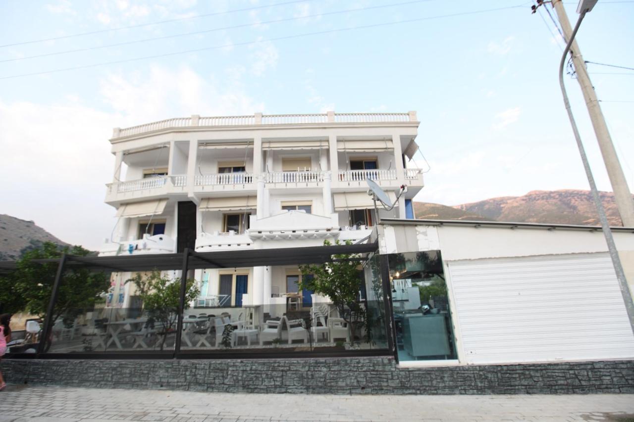 Hotel Kristal Borsh Esterno foto