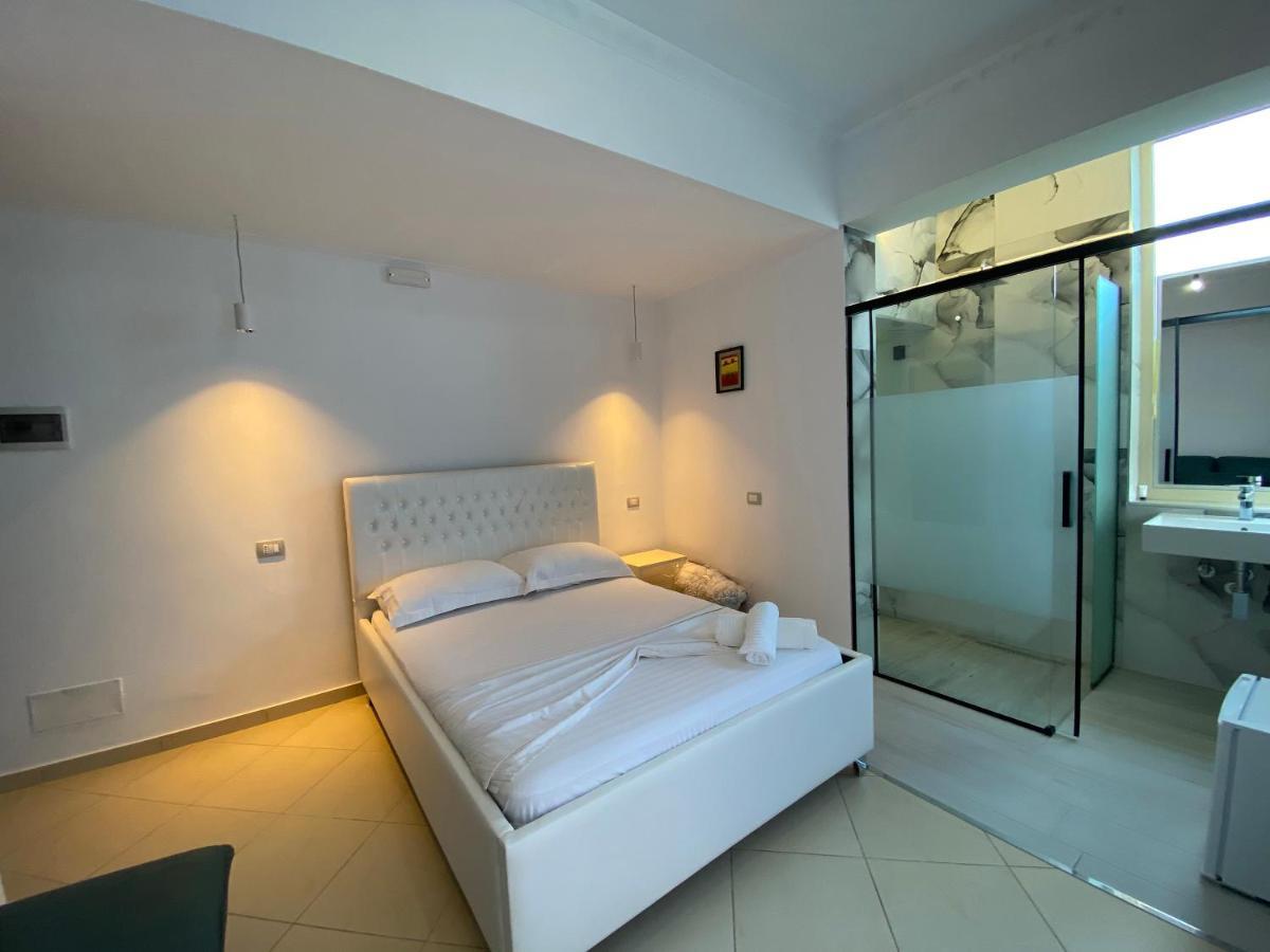 Hotel Kristal Borsh Esterno foto