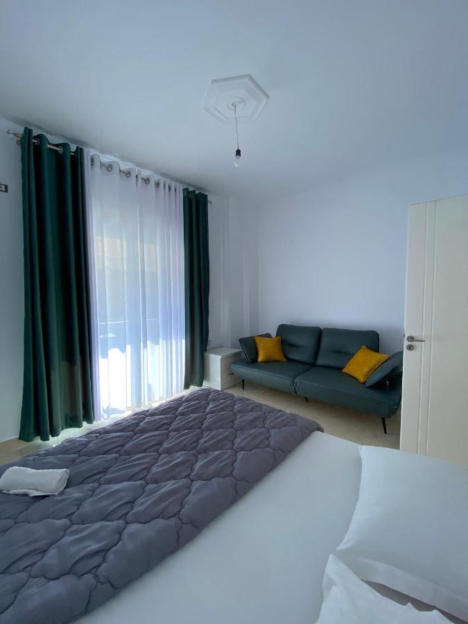 Hotel Kristal Borsh Esterno foto