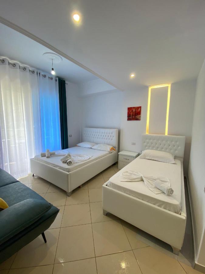 Hotel Kristal Borsh Esterno foto