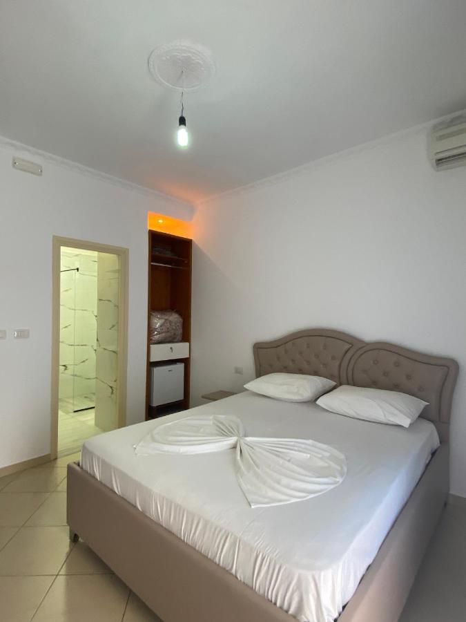 Hotel Kristal Borsh Esterno foto