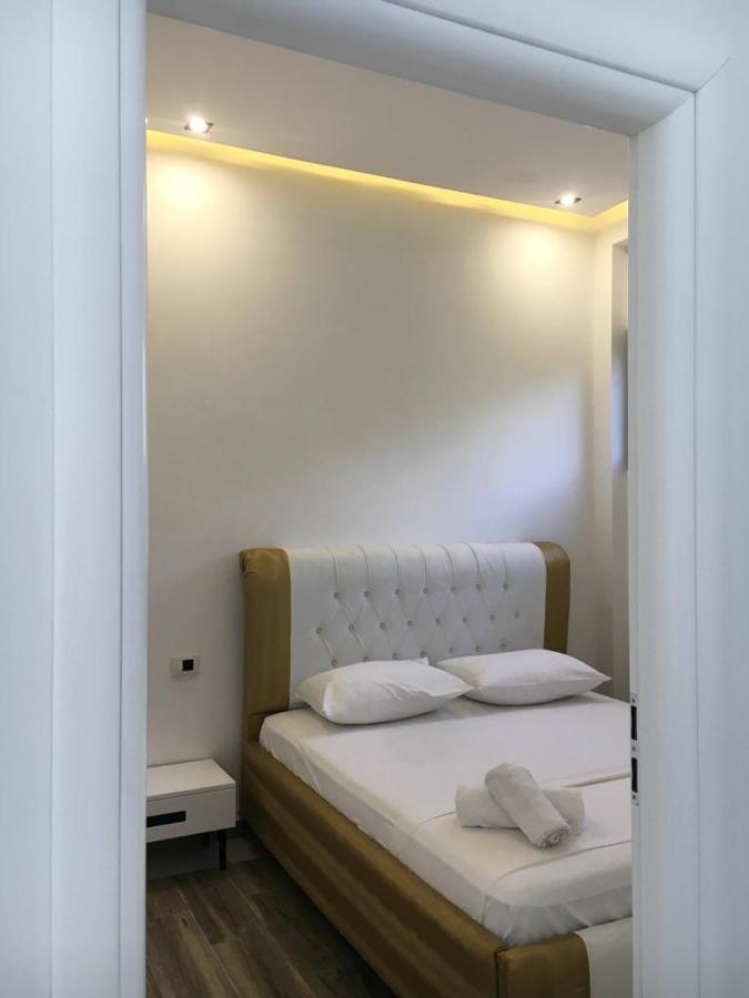 Hotel Kristal Borsh Esterno foto