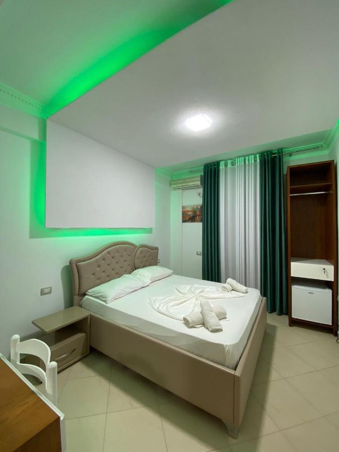 Hotel Kristal Borsh Esterno foto