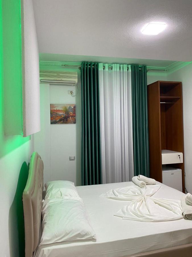 Hotel Kristal Borsh Esterno foto