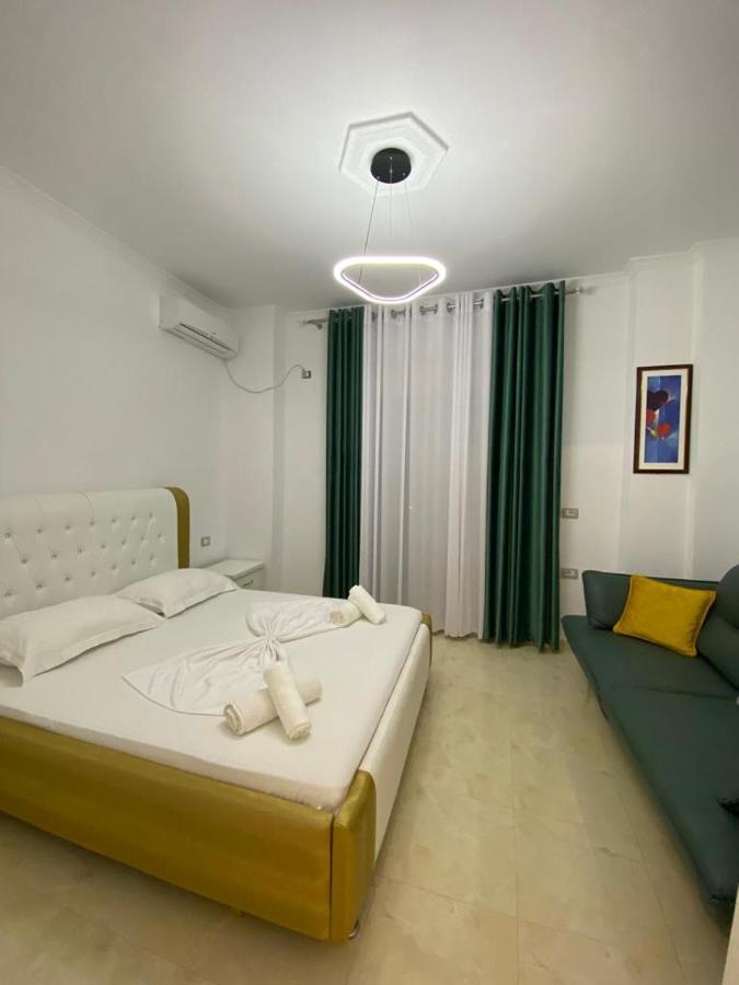 Hotel Kristal Borsh Esterno foto