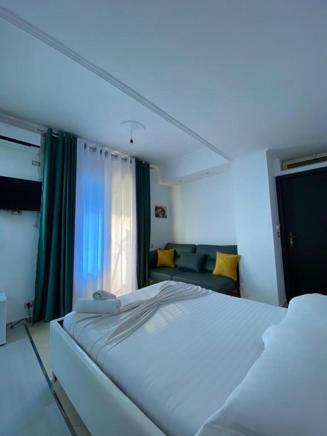 Hotel Kristal Borsh Esterno foto