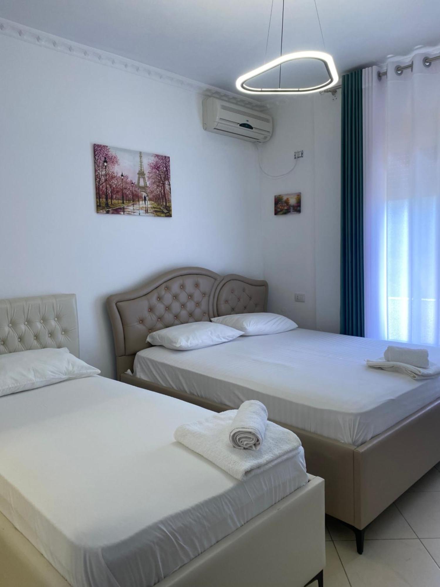 Hotel Kristal Borsh Esterno foto